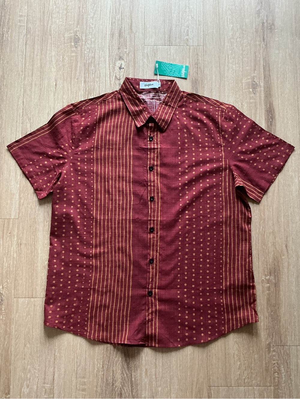 Vatpave Men’s Short-Sleeve Button-Down Shirt